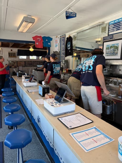 Four Seas, a Cape Cod ice cream shop
